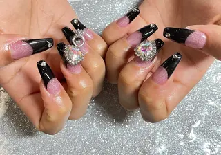 ネイル VIERU 🌈🎀💖のネイルデザイン