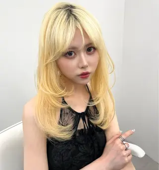 セミロング カラー 透明感カラー✨🩵 韓国ヘアkanatoのヘアスタイル