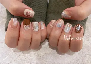 ネイル 岡本 友恵のネイルデザイン