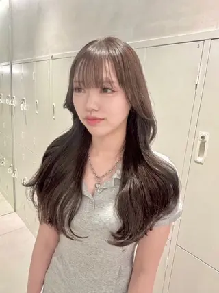 ロング カラー 透明感カラー・レイヤ ー🎀amika🎀のヘアスタイル