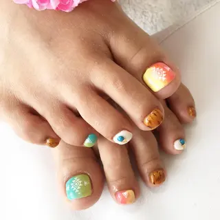 ネイル Petit Fleur所属・青柳 亜梨奈のマツエク・マツパデザイン