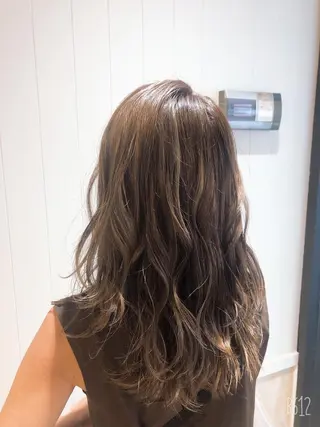 ロング カラー EARTH志木/佐藤 氷河のヘアスタイル