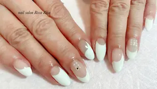 セミロング ネイル ネイルスタジオ シェイクユアハンズのネイルデザイン