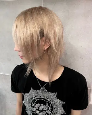 ミディアム メンズ AIRA/ブリーチ ‪/透明感カラーのヘアスタイル