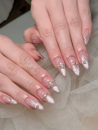 ネイル Maggie Nail🦩のネイルデザイン