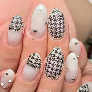 ネイル VOGUE ×SWANのネイルデザイン