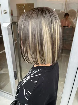 ミディアム カラー ブリーチ⏳艶カラー Natsukiのヘアスタイル