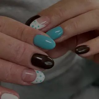 ネイル 爪塗屋 さんのネイルデザイン