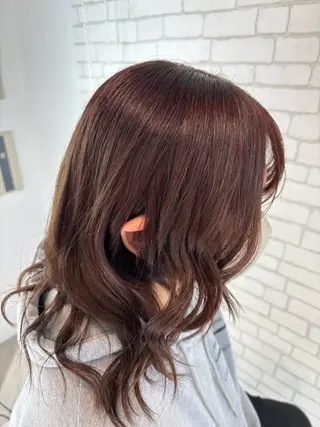 カラー 篠田 綾乃のヘアスタイル