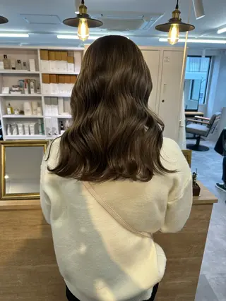 ロング カラー ジャックモアザン新宿店所属・谷山 葵のヘアスタイル
