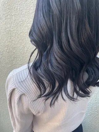 ミディアム カラー Freez オオヤブ カホのヘアスタイル