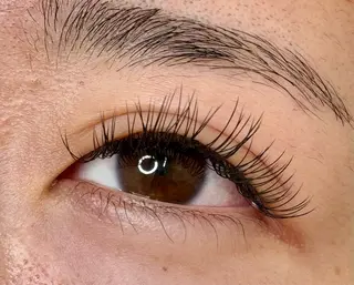 マツエク・マツパ y'sbeauty所属・梶原 麻優のマツエク・マツパデザイン