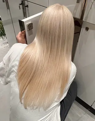 ロング カラー ハイトーンカラー 🐈🤎Rikoのヘアスタイル