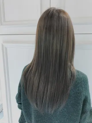 セミロング カラー Neolive caffのヘアスタイル