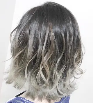 ショート カラー sharesalon セキケイタのヘアスタイル