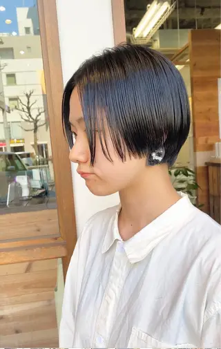 ショート クロスパーマ× 透明感カラー✂︎のヘアスタイル