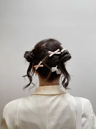 セミロング パーマ×レイヤー| カラー カホ🪩🤍のヘアスタイル