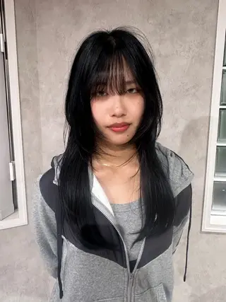 ロング ハイトーン🫀 デザイン🪐yumeのヘアスタイル