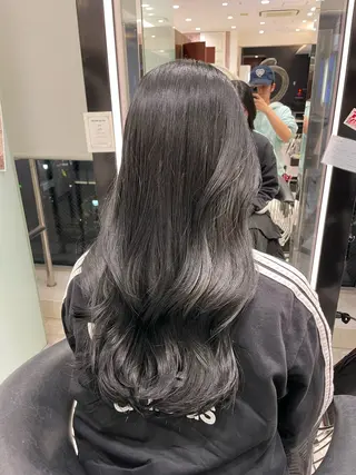 ロング コテ巻きパーマ 藤野佑成のヘアスタイル