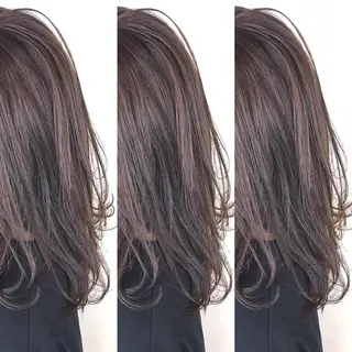 セミロング カラー 韓国レイヤーカット/ ダブルカラーのヘアスタイル