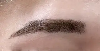 アイブロウ 前田 亜由美のヘアスタイル