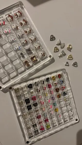 ネイル 西大路自宅ｻﾛﾝ ﾜﾝﾎﾝｷﾞｬﾙのネイルデザイン