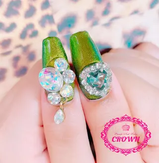 ネイル CROWN プライベートサロンのネイルデザイン