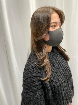 セミロング uka 東京ミッドタウン 六本木所属・🥀似合わせ🥀 柔らかカラー・タイトのヘアスタイル