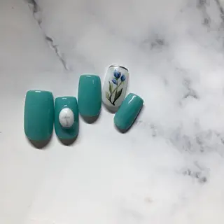 ネイル 🌞💜 KAORI 🌴のネイルデザイン