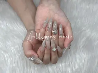 ネイル AILLYNAS nail&eyelash所属・Aillynas ネイリストのネイルデザイン