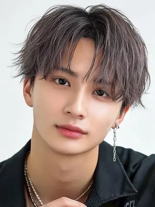 ミディアム カラー メンズ 💎透明感/韓国/ レイヤー/泉亮介💎のヘアスタイル