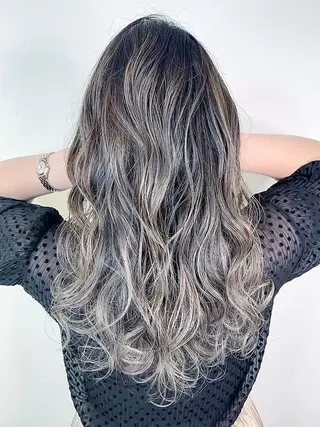 ロング カラー VIM hairおもろまち店のヘアスタイル