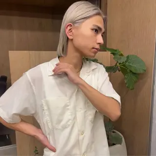 ショート カラー デザインカラー🥂 YUKAのヘアスタイル