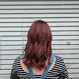 セミロング カラー カネコ ユカリのヘアスタイル