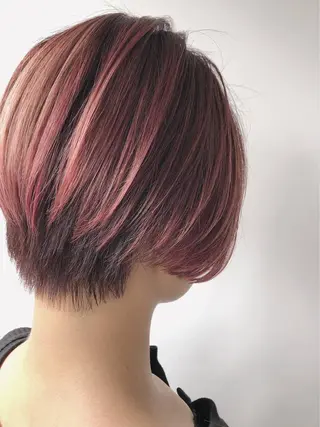 ショート カラー ✴️Siesta✴️ 髪質改善艶カラーのヘアスタイル