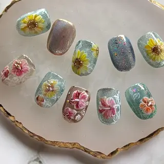 ネイル ナリタ・ マミのネイルデザイン