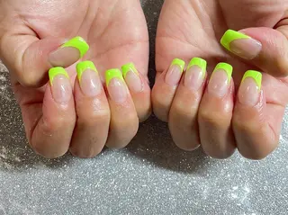 ネイル VIERU 🌈🎀💖のネイルデザイン