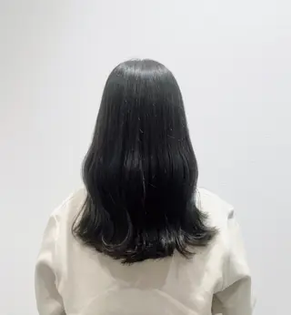 ロング カラー 透明感Color🩶 髪質改善 ユウナ🦋のヘアスタイル