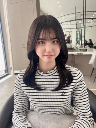 ロング 🌷透明感カラー🌷 内田零菜のヘアスタイル