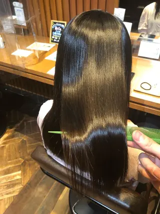 ロング パーマ 高山🐬髪質改善 池袋で縮毛矯正のヘアスタイル