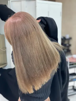 ロング カラー ショーヤ/ブリーチ /バレイヤージュのヘアスタイル