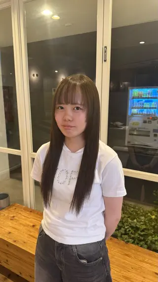 カラー 橋本 稀乃のヘアスタイル