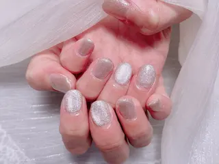 ネイル KARI ネイルサロンのネイルデザイン