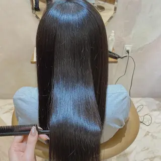 ミディアム 代表山口ひな 髪質改善のプロのヘアスタイル