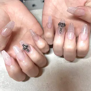 ネイル 信太 由貴子のネイルデザイン