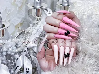 ネイル ✨Nailsalon Vi+✨のネイルデザイン