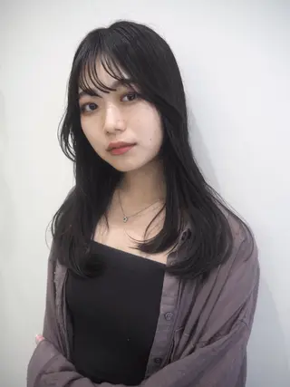 ロング 💛🤍U too e’s 鎌倉🧸のヘアスタイル