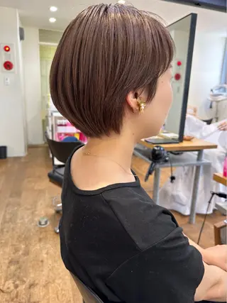 ショート ショート ボブ 梅田 木戸健人のヘアスタイル