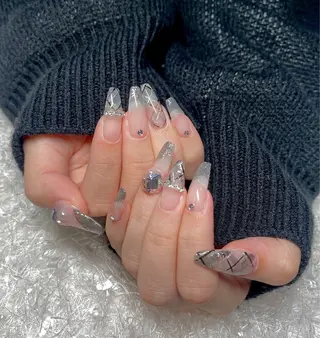 ネイル salon Dahlia所属・サロンダリア Naoのネイルデザイン