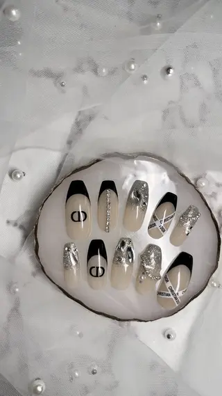 ネイル ANELA ANNAのネイルデザイン